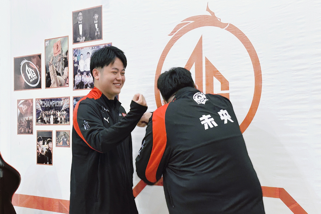 清晨成都蓉城调整名单以备法国杯，豪取连胜环节打磨，质疑声仍在，轮换策略成焦点(成都蓉城足球队最新消息新闻)-九游娱乐APP