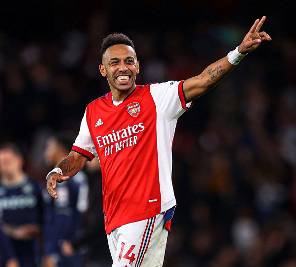 赛地聚焦：荷甲转会期热度飙升，阿森纳官宣签约，悬念犹存，球队文化再被提及的简单介绍-九游网页版